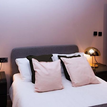 Luxurious Stunning 2Bedroom Apartment Manchester Exterior photo