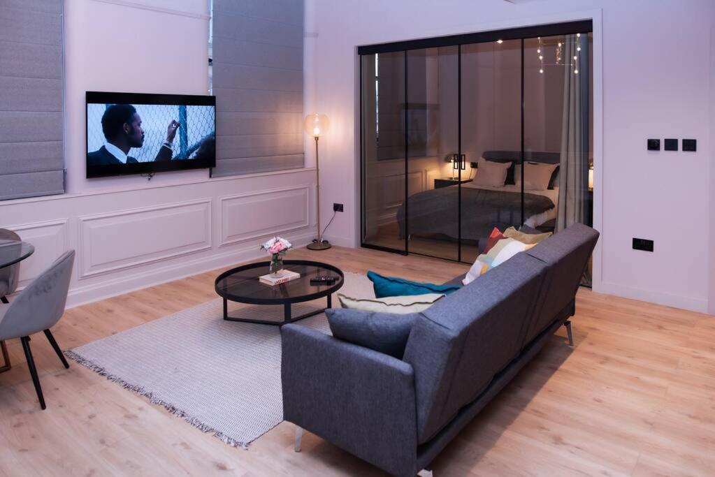 Luxurious Stunning 2Bedroom Apartment Manchester Exterior photo