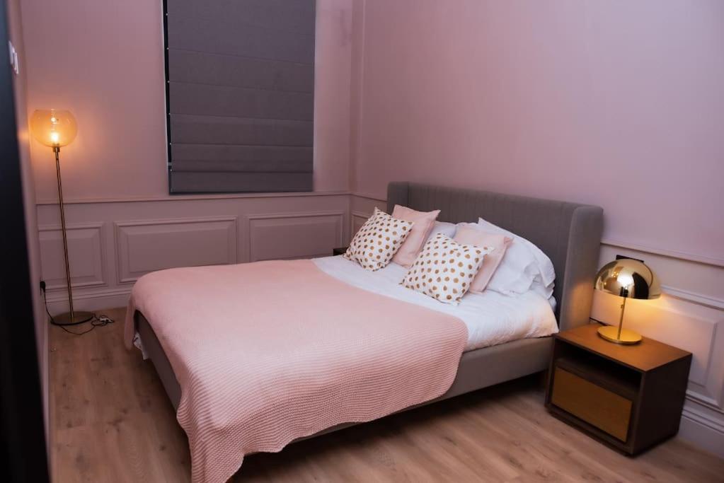 Luxurious Stunning 2Bedroom Apartment Manchester Exterior photo