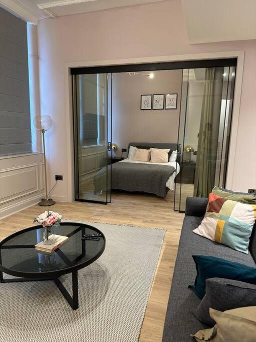 Luxurious Stunning 2Bedroom Apartment Manchester Exterior photo